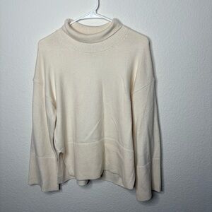 Cream turtleneck Sweater